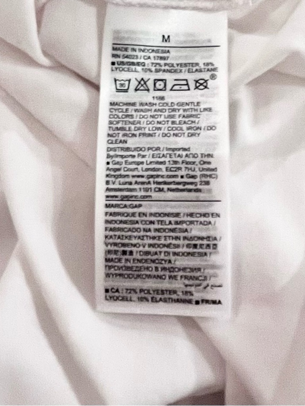 🆕- Gap Fit White Sleeveless Crop Tank Top - Women. Size: medium - Picture 6 of 6